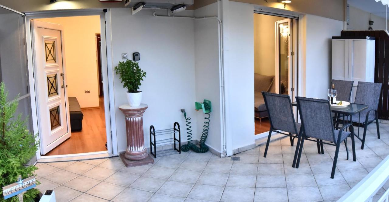 Apartament Holiday Blue PalaiónTsiflíkion Zewnętrze zdjęcie