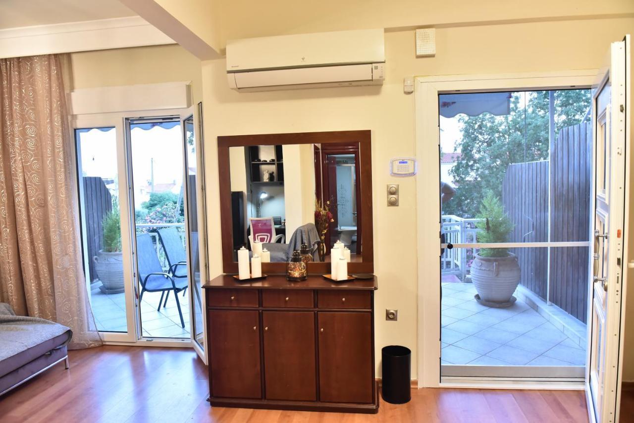 Apartament Holiday Blue PalaiónTsiflíkion Zewnętrze zdjęcie