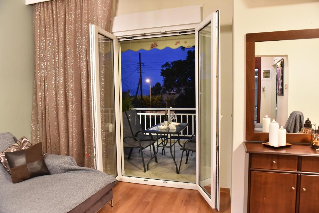 Apartament Holiday Blue PalaiónTsiflíkion Zewnętrze zdjęcie