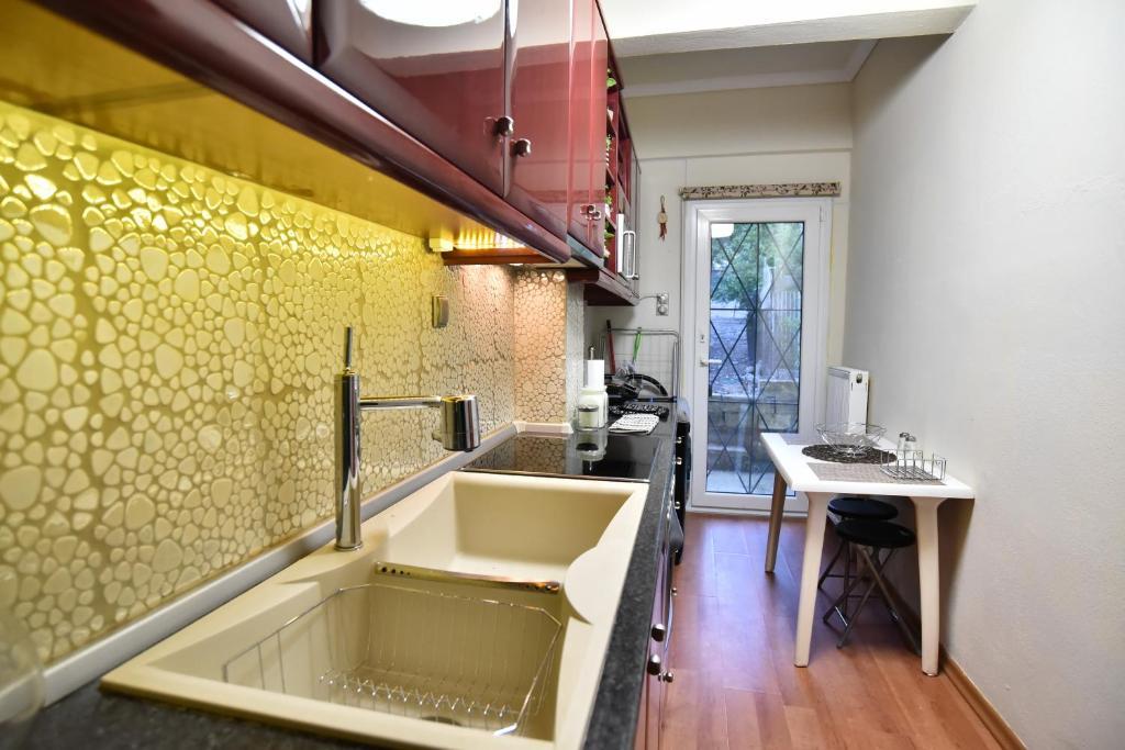 Apartament Holiday Blue PalaiónTsiflíkion Zewnętrze zdjęcie